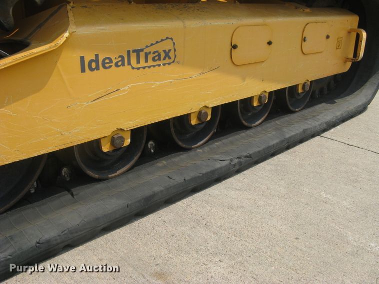 image for item DG5290 2017 Mustang 2100RT NXT3  skid steer loader