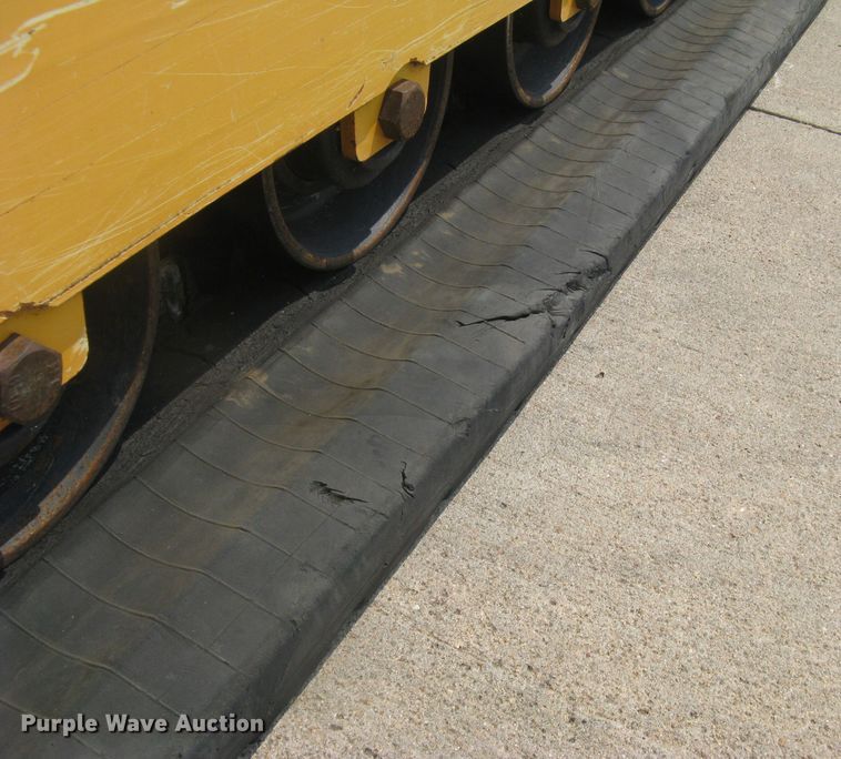 image for item DG5290 2017 Mustang 2100RT NXT3  skid steer loader