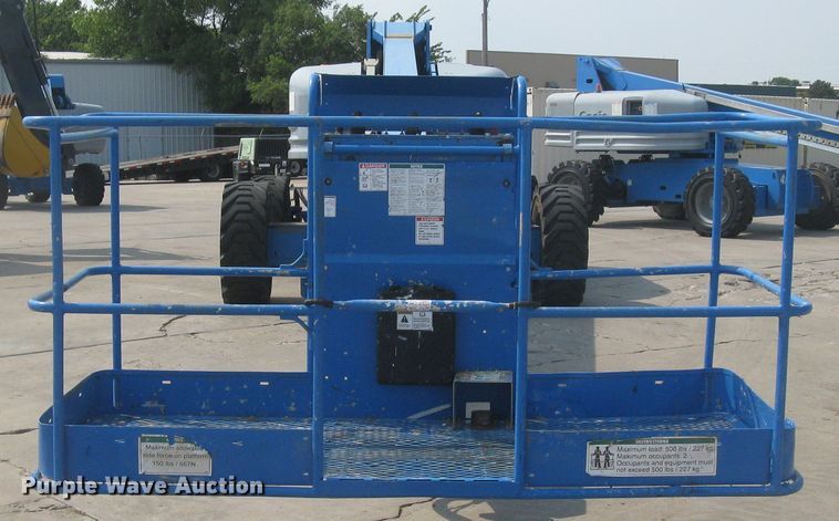 image for item DG5292 2007 Genie S80  boom lift