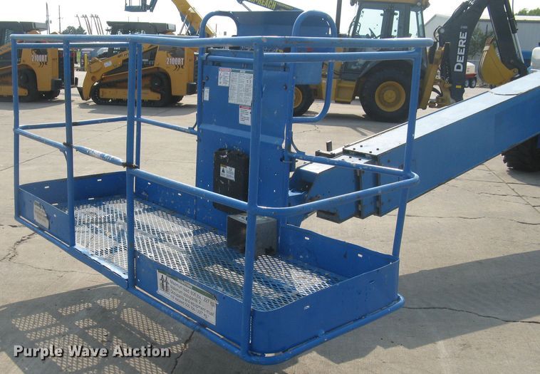 image for item DG5292 2007 Genie S80  boom lift