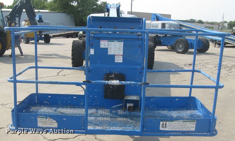 image for item DG5292 2007 Genie S80  boom lift