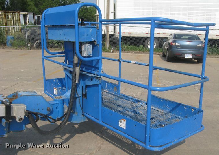 image for item DG5292 2007 Genie S80  boom lift