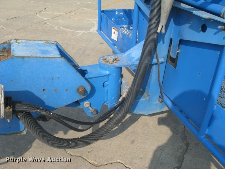 image for item DG5292 2007 Genie S80  boom lift