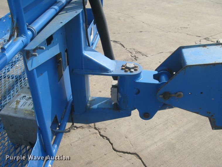image for item DG5292 2007 Genie S80  boom lift