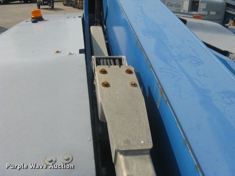image for item DG5292 2007 Genie S80  boom lift