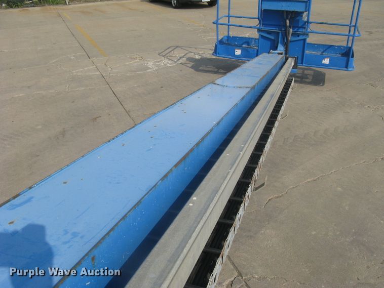 image for item DG5292 2007 Genie S80  boom lift