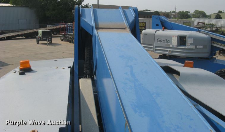 image for item DG5292 2007 Genie S80  boom lift