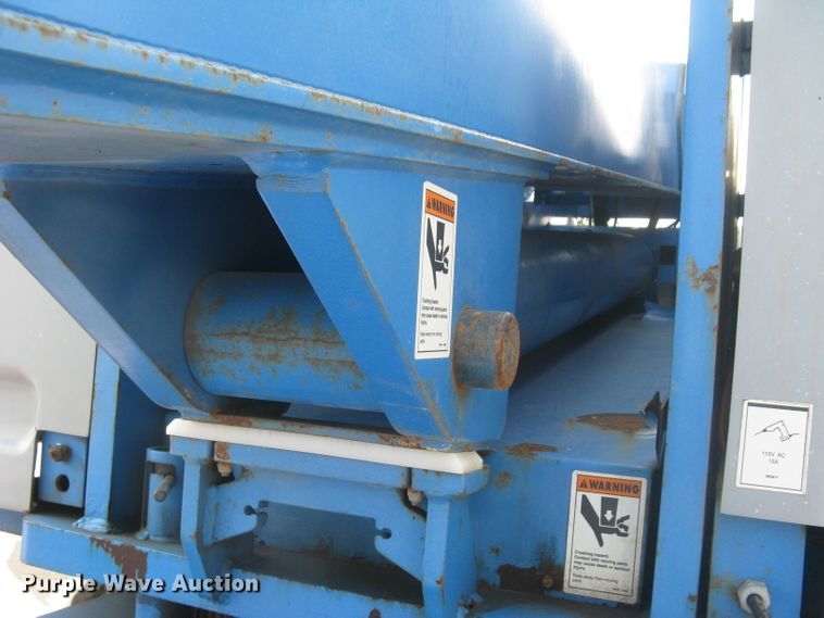 image for item DG5292 2007 Genie S80  boom lift