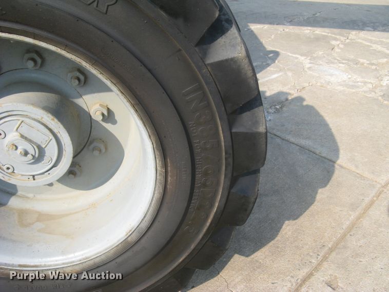 image for item DG5292 2007 Genie S80  boom lift