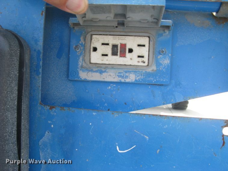 image for item DG5295 2006 Genie S80  boom lift