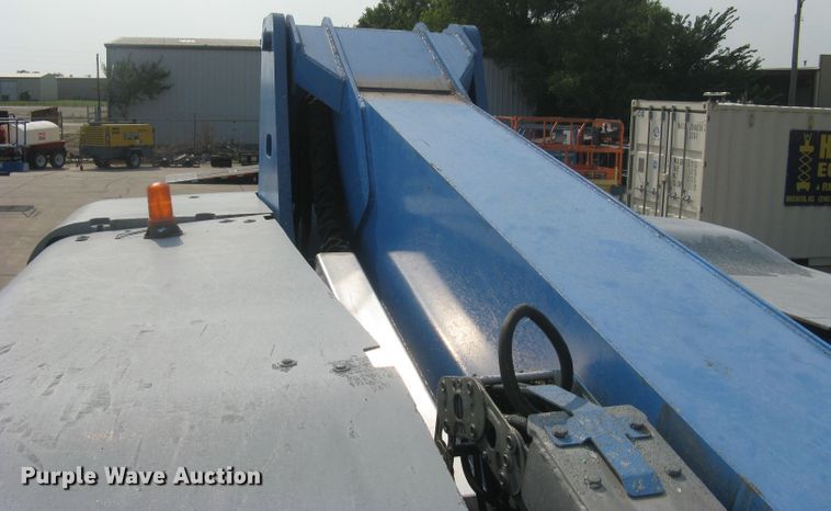 image for item DG5295 2006 Genie S80  boom lift