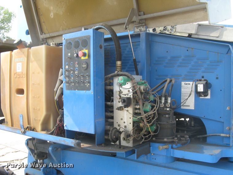 image for item DG5295 2006 Genie S80  boom lift