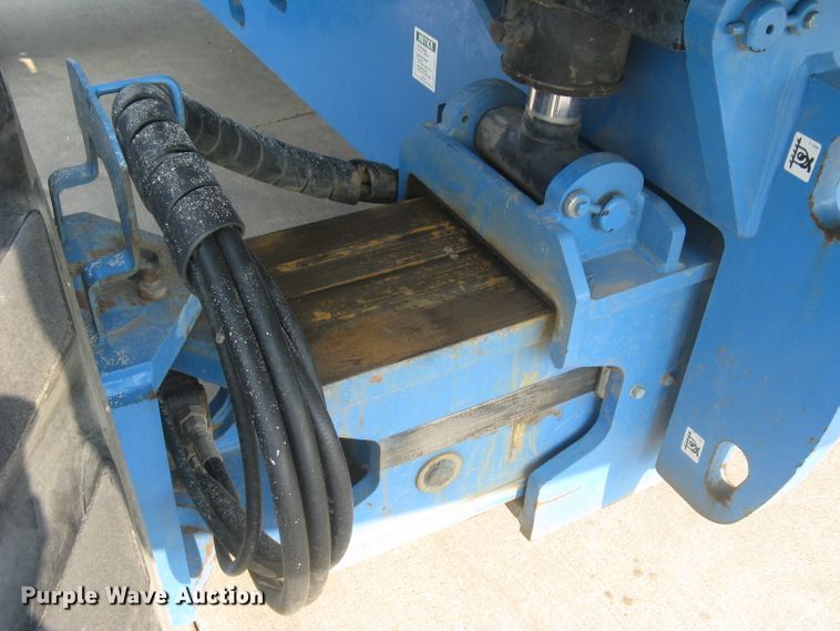 image for item DG5295 2006 Genie S80  boom lift