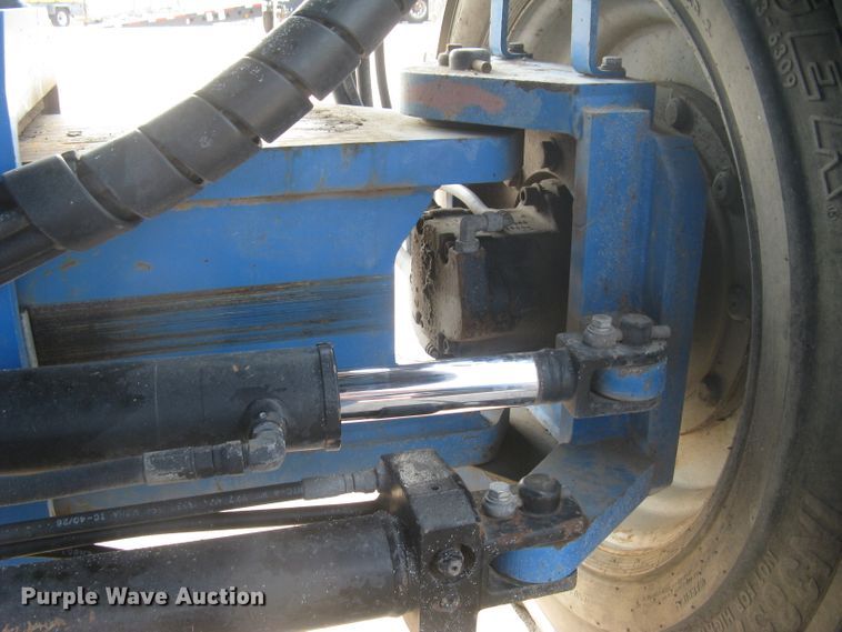 image for item DG5295 2006 Genie S80  boom lift