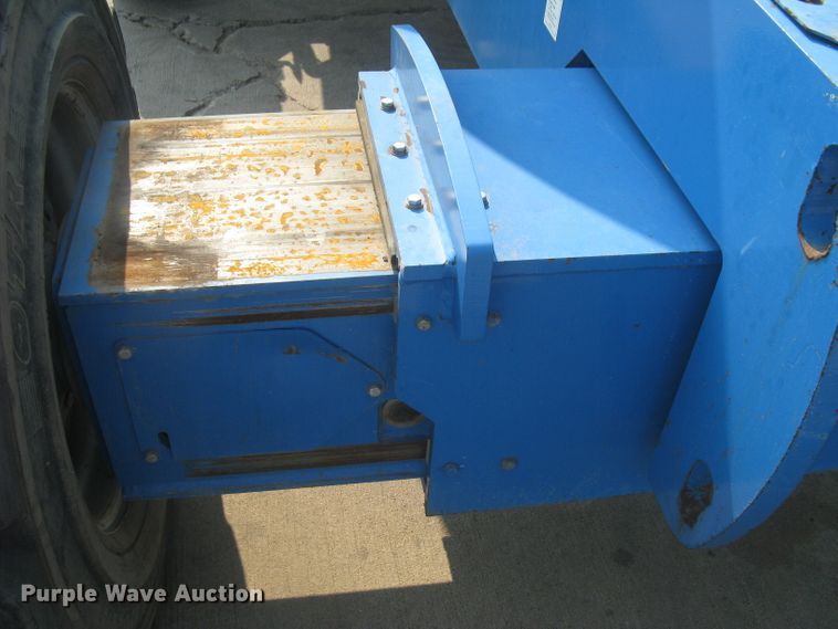 image for item DG5295 2006 Genie S80  boom lift