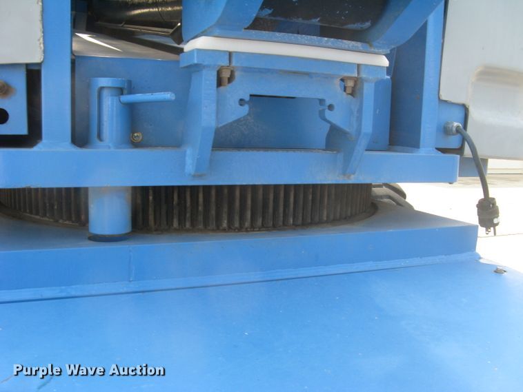 image for item DG5295 2006 Genie S80  boom lift