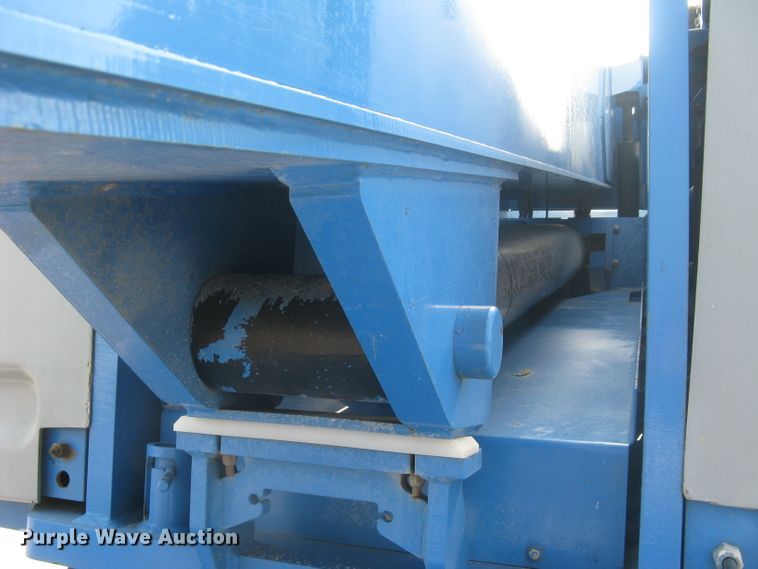 image for item DG5295 2006 Genie S80  boom lift