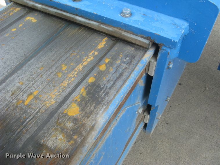 image for item DG5295 2006 Genie S80  boom lift