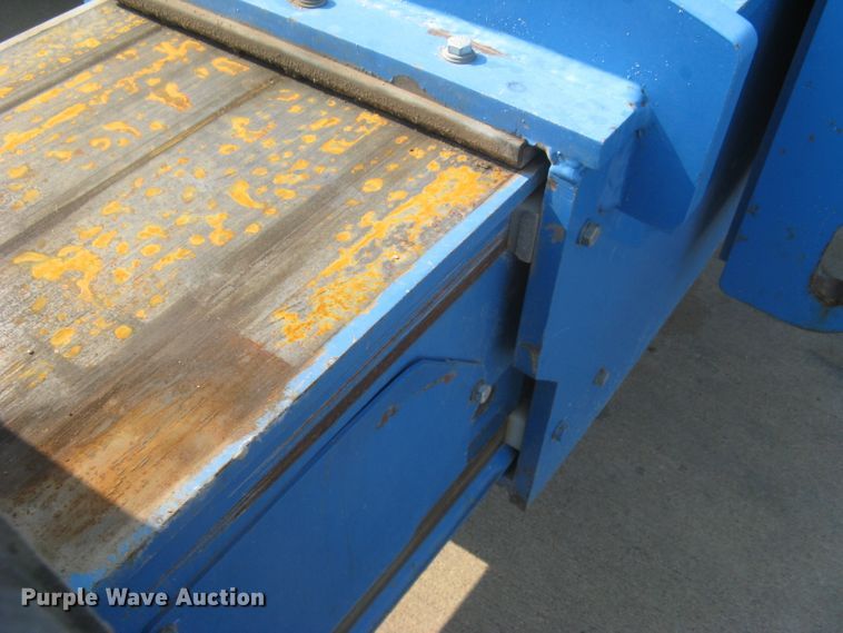 image for item DG5295 2006 Genie S80  boom lift