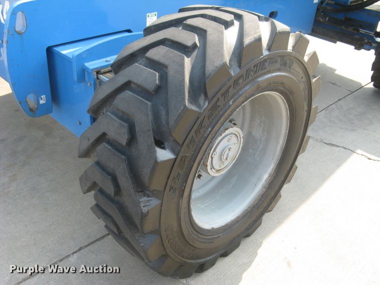 image for item DG5295 2006 Genie S80  boom lift