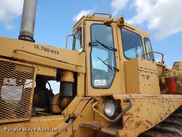 image for item DH7263 1984 Caterpillar D8L  dozer