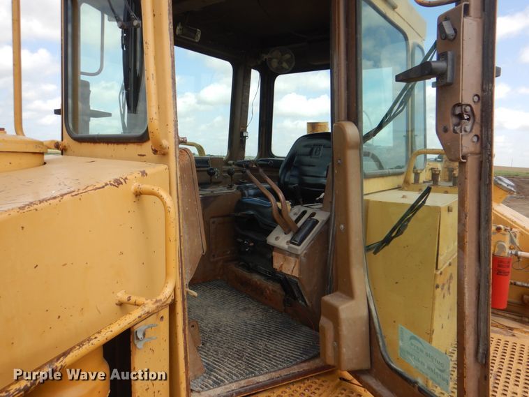 image for item DH7263 1984 Caterpillar D8L  dozer