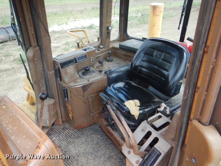 image for item DH7263 1984 Caterpillar D8L  dozer