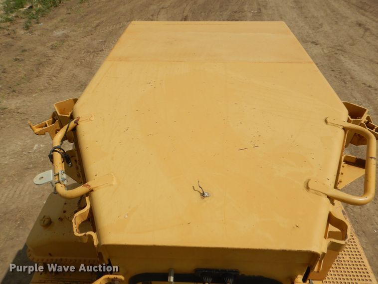 image for item DH7263 1984 Caterpillar D8L  dozer