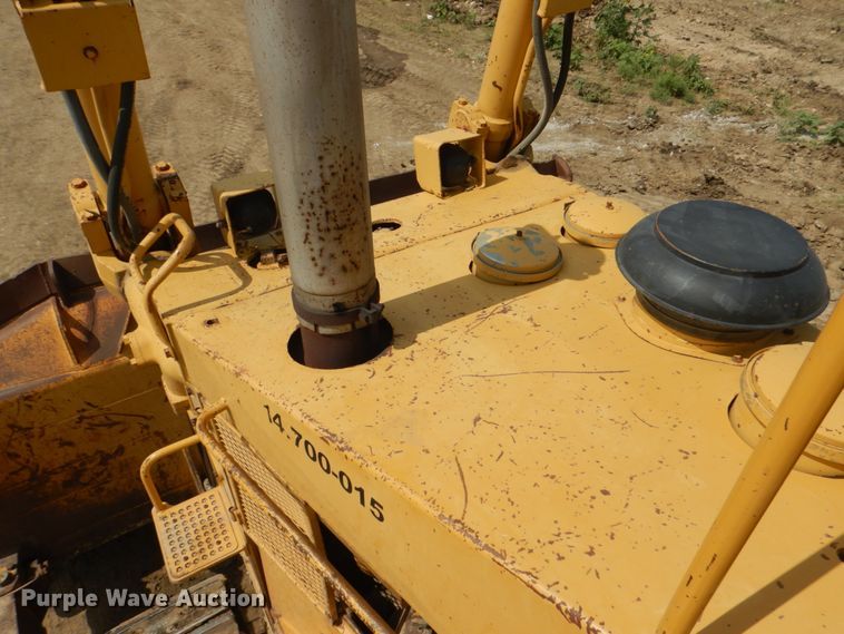 image for item DH7263 1984 Caterpillar D8L  dozer