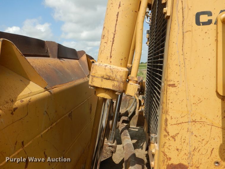 image for item DH7263 1984 Caterpillar D8L  dozer