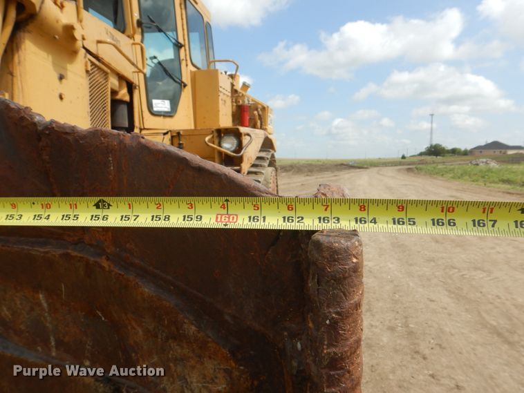 image for item DH7263 1984 Caterpillar D8L  dozer