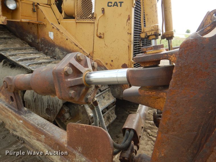 image for item DH7263 1984 Caterpillar D8L  dozer