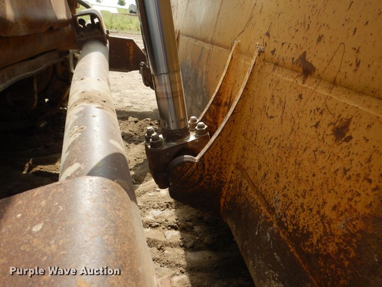 image for item DH7263 1984 Caterpillar D8L  dozer