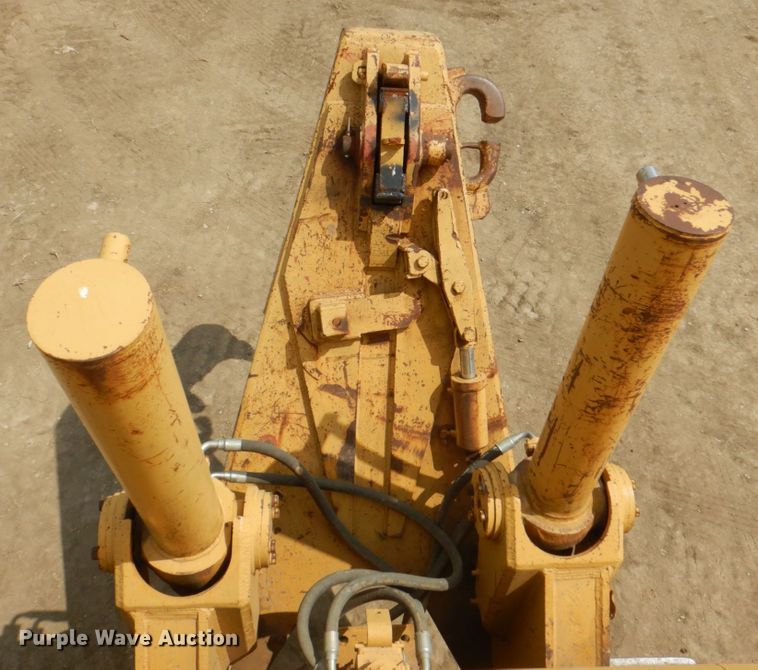 image for item DH7263 1984 Caterpillar D8L  dozer