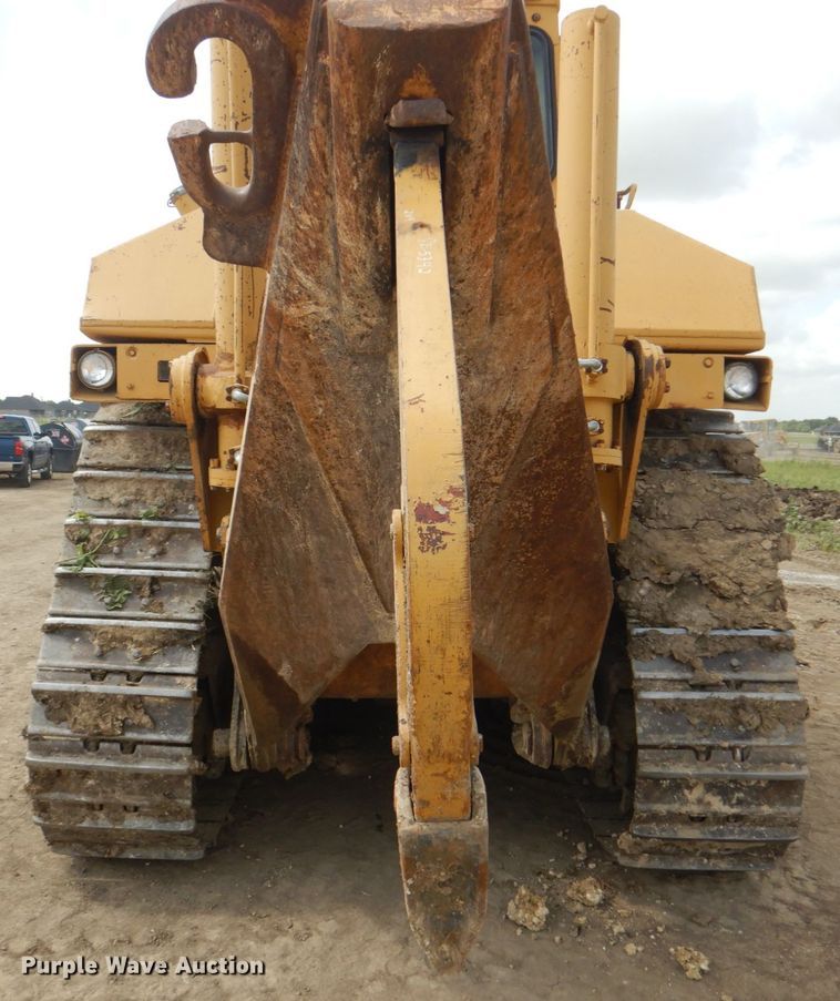 image for item DH7263 1984 Caterpillar D8L  dozer