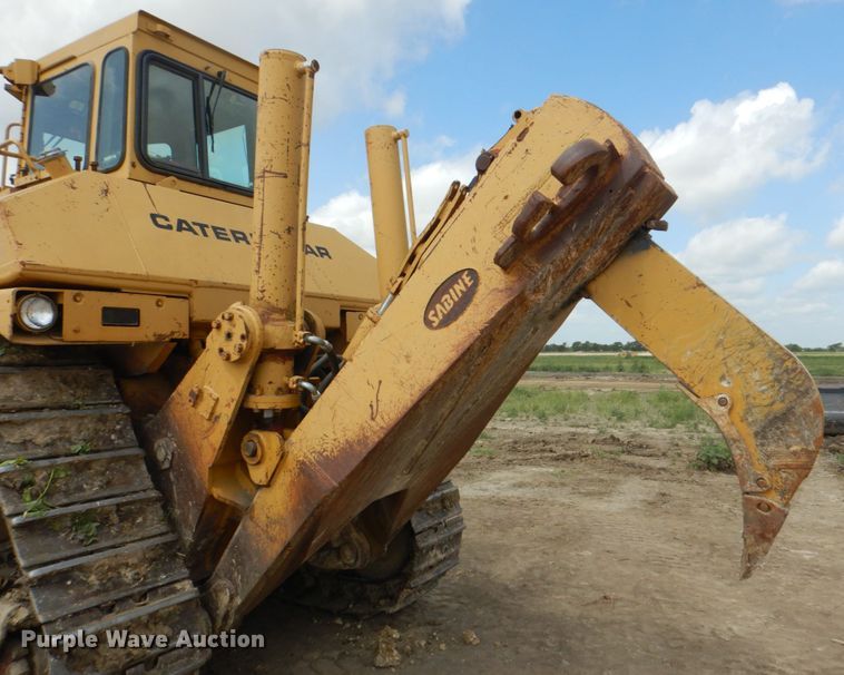 image for item DH7263 1984 Caterpillar D8L  dozer