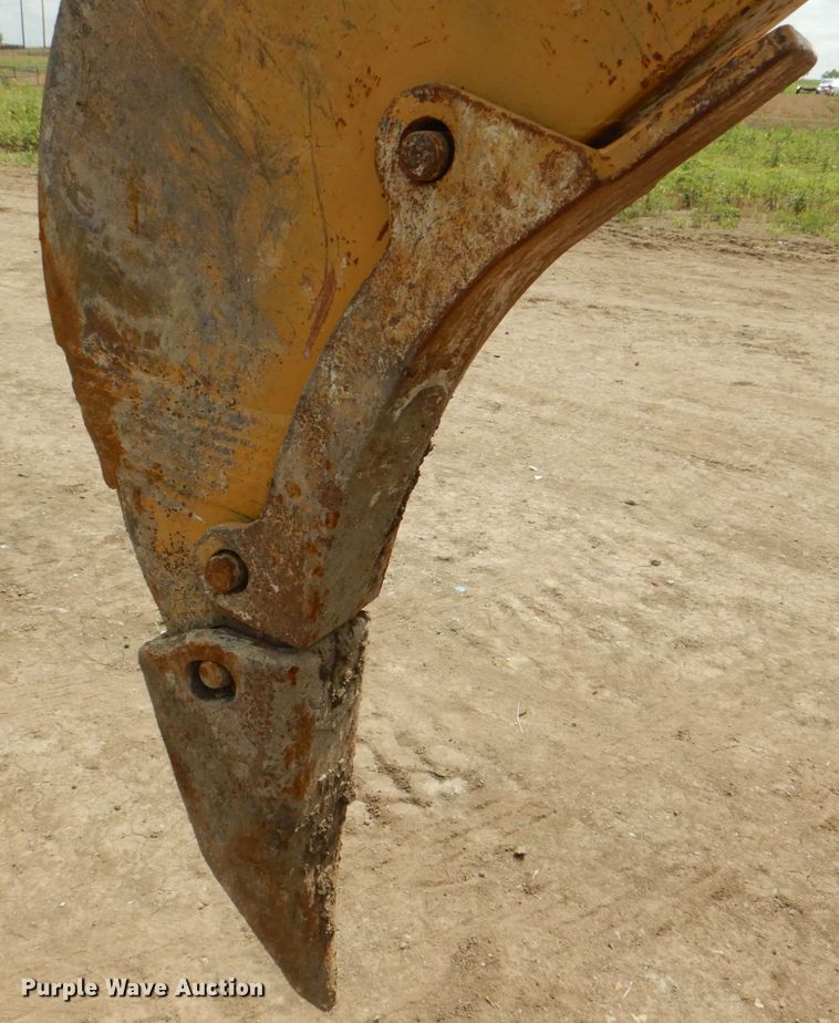 image for item DH7263 1984 Caterpillar D8L  dozer