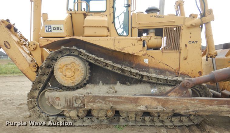 image for item DH7263 1984 Caterpillar D8L  dozer