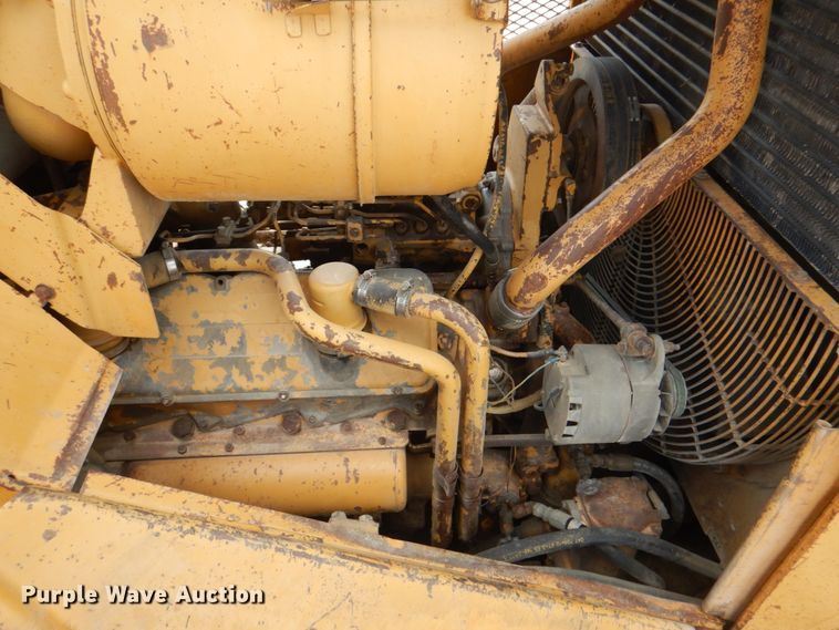 image for item DH7263 1984 Caterpillar D8L  dozer