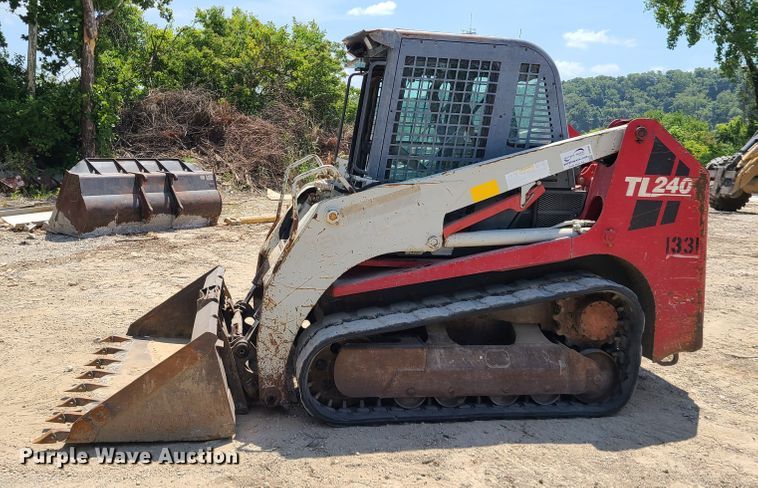 image for item DI6096 2010 Takeuchi TL240  tracked skid steer loader