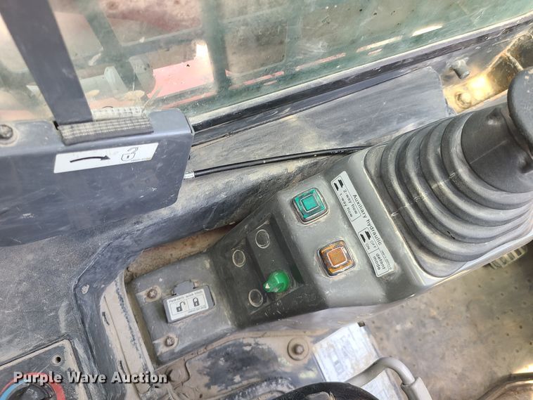 image for item DI6096 2010 Takeuchi TL240  tracked skid steer loader