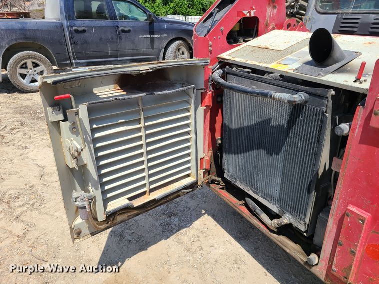 image for item DI6096 2010 Takeuchi TL240  tracked skid steer loader