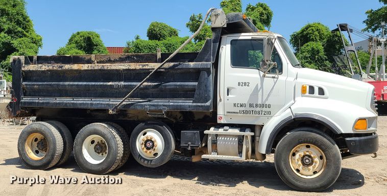 image for item DI6099 2007 Sterling LT9500  dump truck