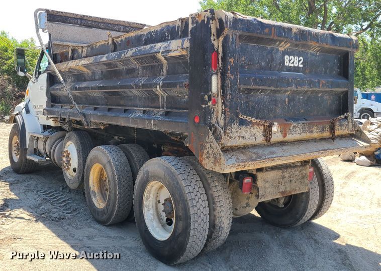 image for item DI6099 2007 Sterling LT9500  dump truck