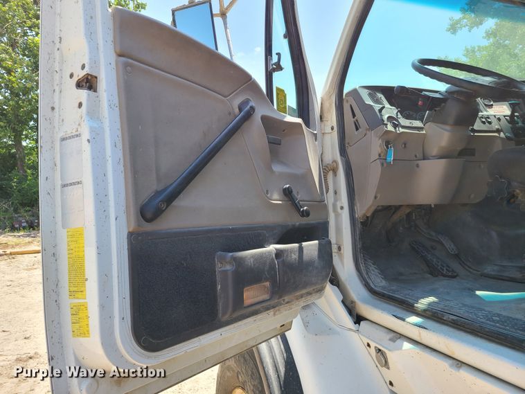 image for item DI6099 2007 Sterling LT9500  dump truck