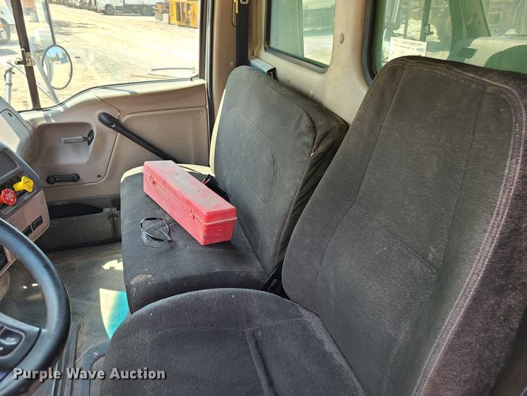 image for item DI6099 2007 Sterling LT9500  dump truck