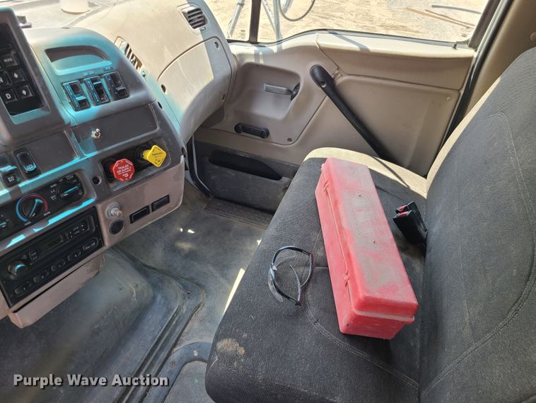 image for item DI6099 2007 Sterling LT9500  dump truck