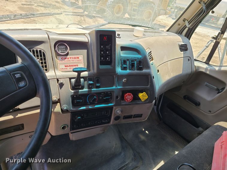 image for item DI6099 2007 Sterling LT9500  dump truck