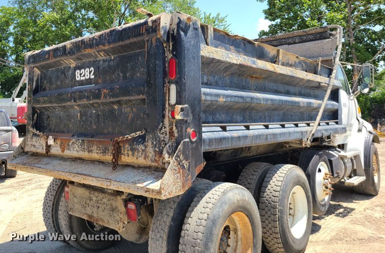 image for item DI6099 2007 Sterling LT9500  dump truck