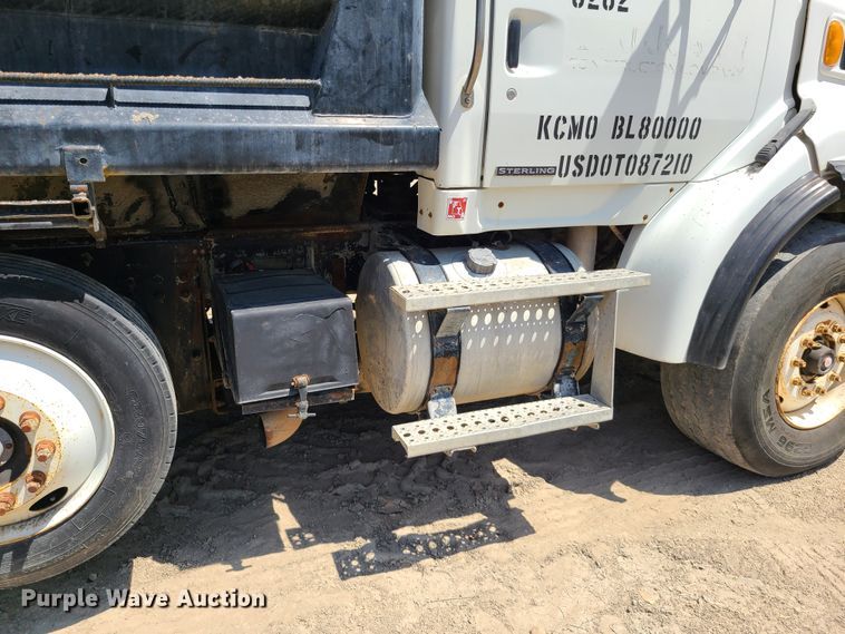 image for item DI6099 2007 Sterling LT9500  dump truck